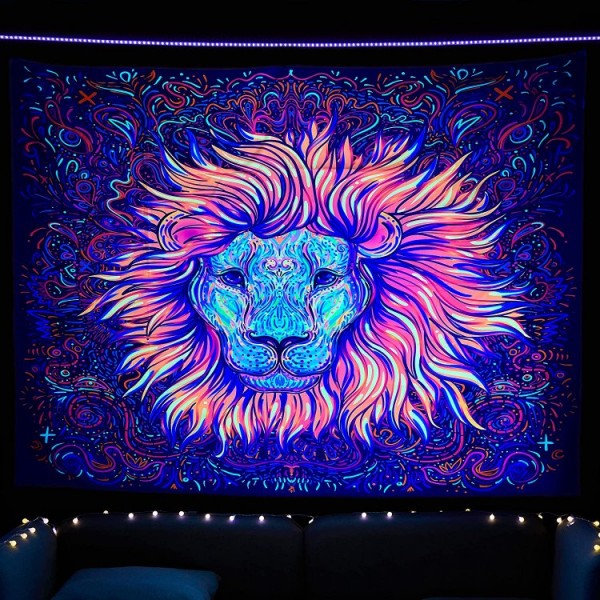 Lion - UV Reactive Tapestry with Wall Hanging Accessories UK