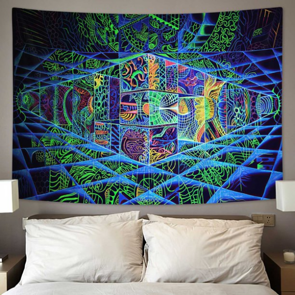 Psychedelic - UV Reactive Tapestry with Wall Hanging Accessories UK