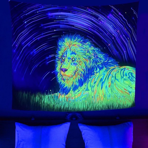 Lion - UV Reactive Tapestry with Wall Hanging Accessories UK