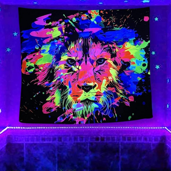 Lion - UV Reactive Tapestry with Wall Hanging Accessories UK